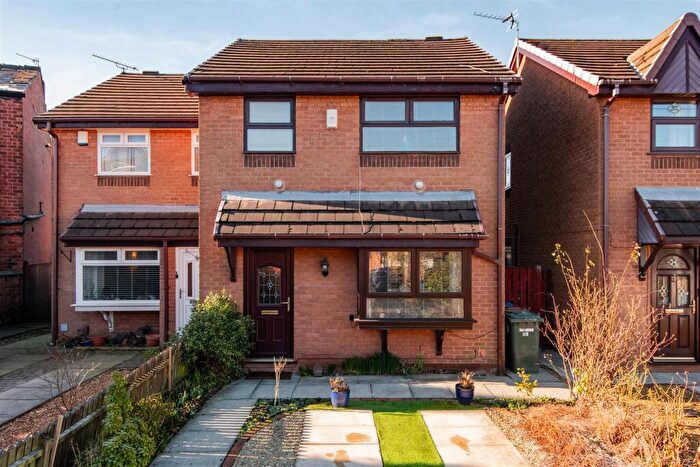 3 Bedroom Semi Detached House For Sale In Lupton Street, Chorley, PR7