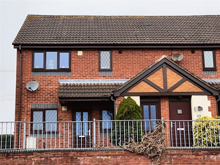 1 Bedroom Maisonette For Sale In Sandpiper Close, Hednesford, Cannock, Staffordshire, WS12