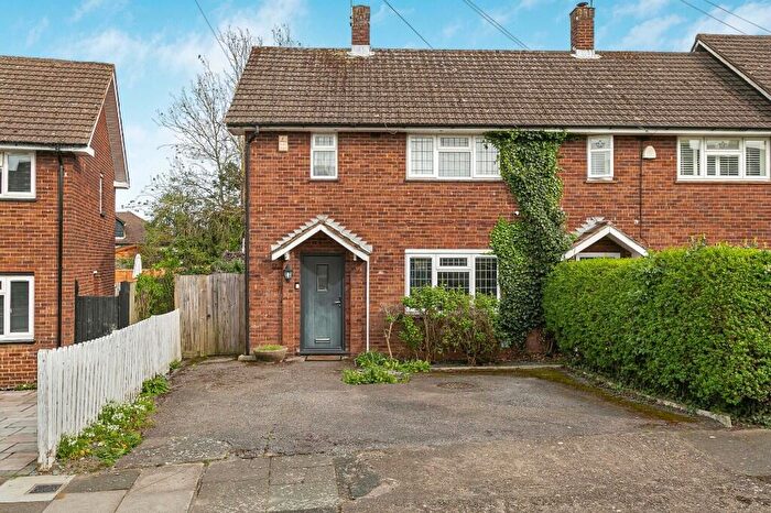 2 Bedroom End Of Terrace House For Sale In Wainwright Avenue, Brentwood, Essex, CM13