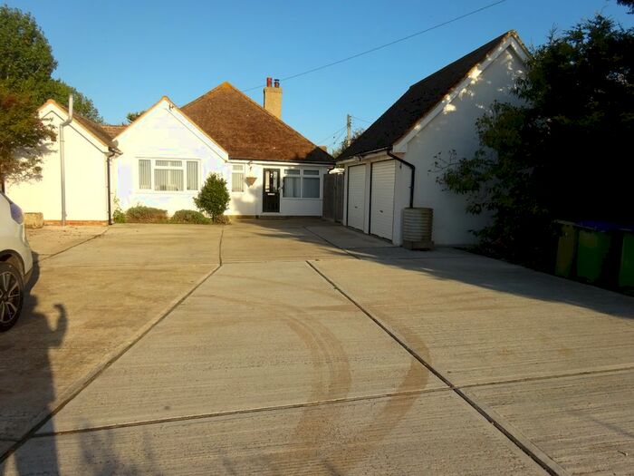 4 Bedroom Detached Bungalow To Rent In Dymchurch Road, St. Marys Bay, Romney Marsh, TN29