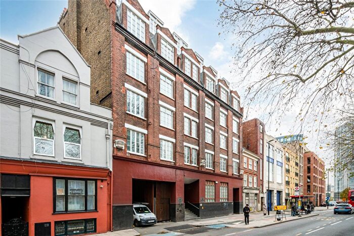 3 Bedroom Flat To Rent In Link House, Bow Road, London, E3