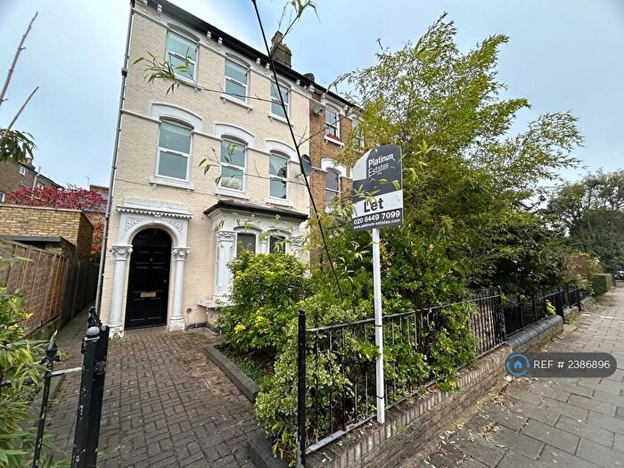 2 Bedroom Flat To Rent In Ashley Road, London, N19