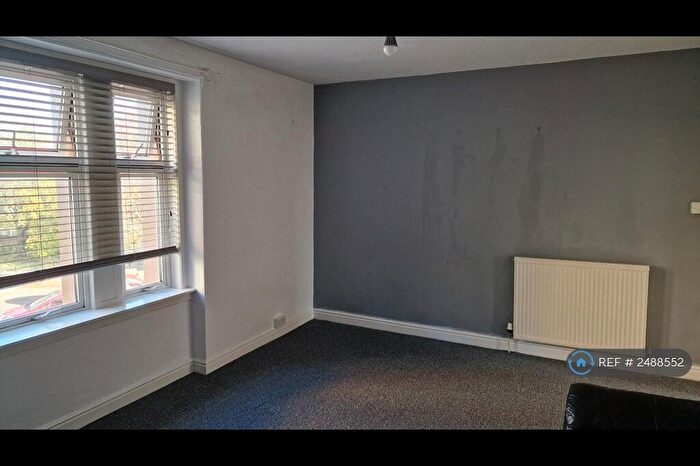 3 Bedroom Flat To Rent In Polepark Road, Dundee, DD1