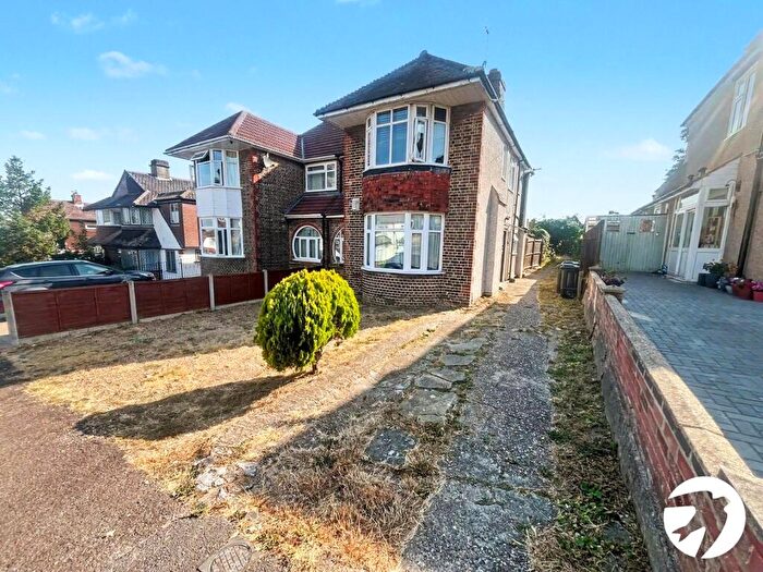2 Bedroom Maisonette To Rent In Stanham Road, Dartford, Kent, DA1