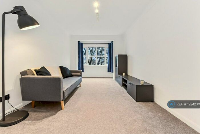 1 Bedroom Flat To Rent In Ashdown Court, Sutton, SM2