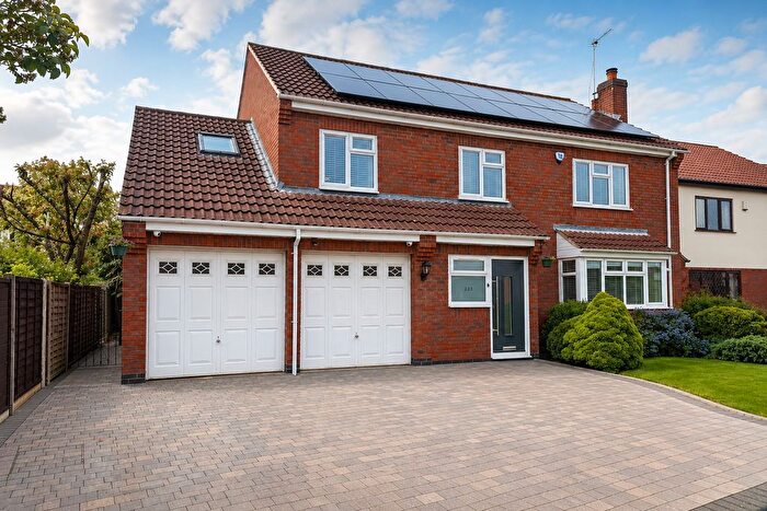 5 Bedroom Detached House For Sale In Milby Drive, Nuneaton, CV11