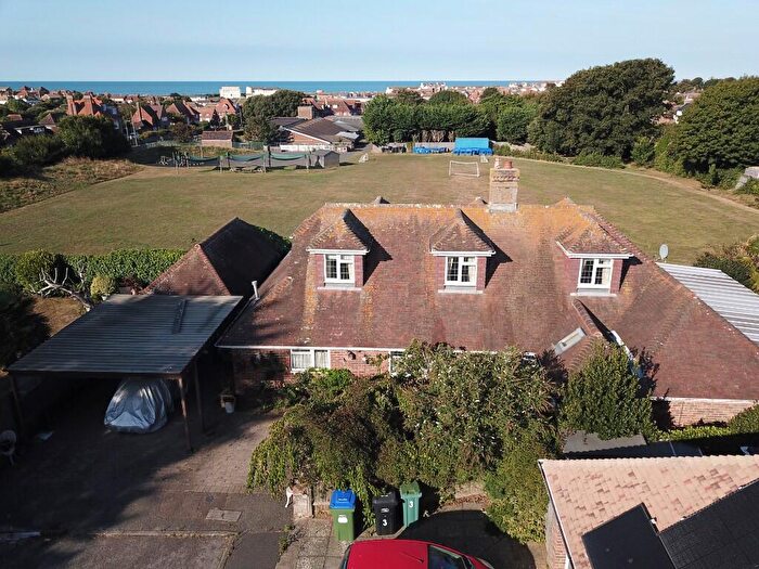 4 Bedroom Detached House For Sale In Links Close, Seaford, East Sussex, BN25