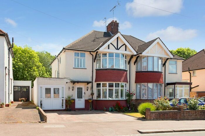 4 Bedroom Semi-Detached House To Rent In Swiss Avenue, Watford, WD18