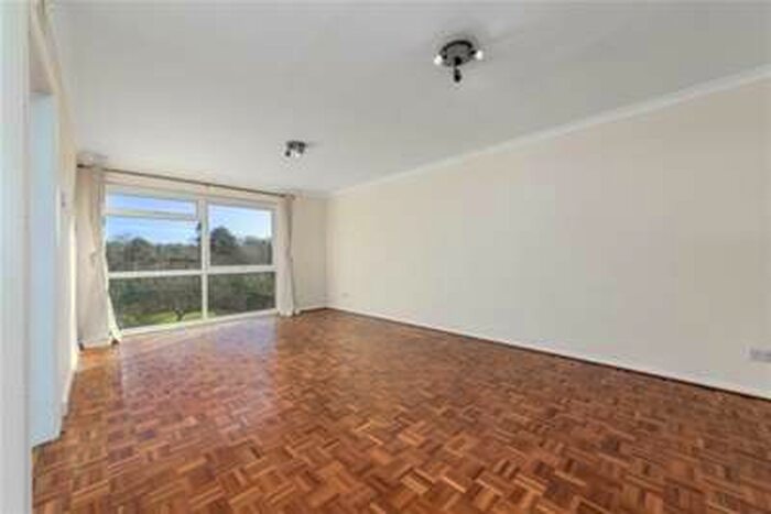 1 Bedroom Flat To Rent In Woodstock Gardens, BR3