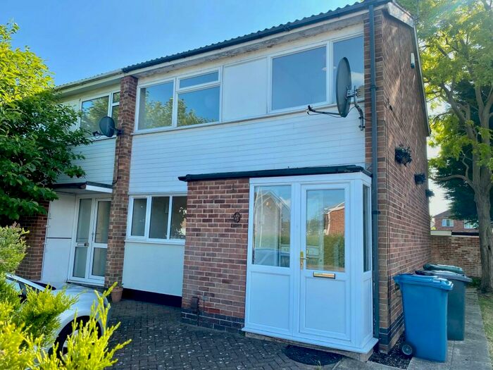 3 Bedroom Semi-Detached House To Rent In Kingswood Road, West Bridgford, NG2