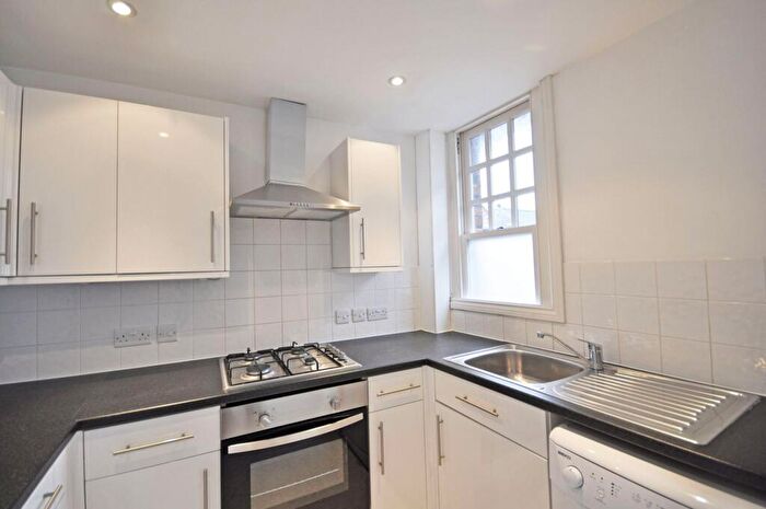 1 Bedroom Flat To Rent In Sheen Lane, Mortlake, SW14