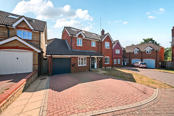 5 Bedroom Detached House For Sale In Waddling Lane, Wheathampstead, AL4