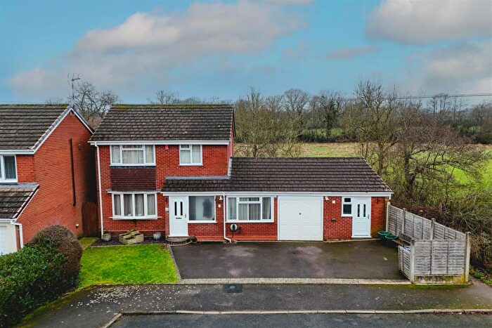 4 Bedroom Detached House For Sale In Saxon Wood Road, Cheswick Green, Solihull, B90