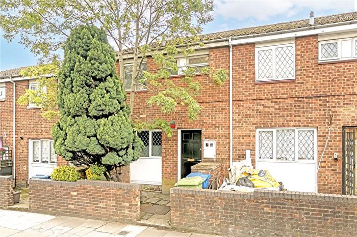 3 Bedroom Terraced House To Rent In Hanover Park, Peckham, London, SE15