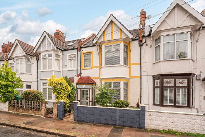 4 Bedroom Terraced House For Sale In Ribblesdale Road, Furzedown, London, SW16