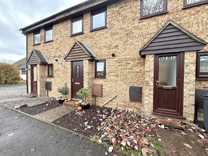 2 Bedroom House To Rent In Farrier Close, Weavering, Maidstone, ME14