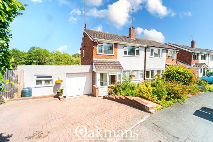 3 Bedroom Semi-Detached House For Sale In Woodman Close, Halesowen, West Midlands, B63