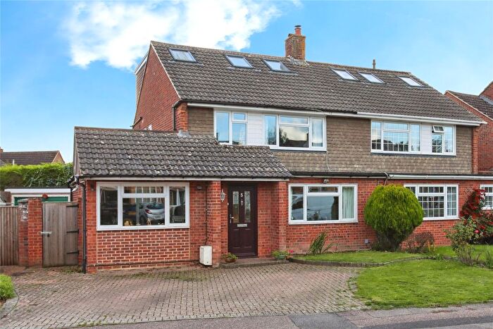 4 Bedroom Semi Detached House For Sale In Arne Close, Tonbridge, Kent, TN10