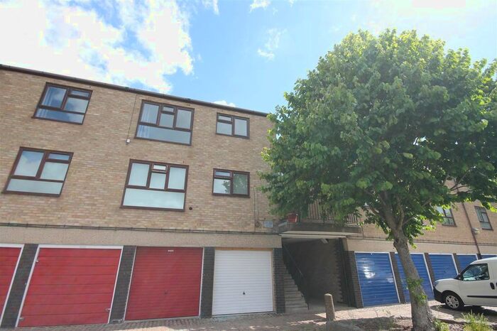 2 Bedroom Flat To Rent In Sunny Hill, Norwich, NR1