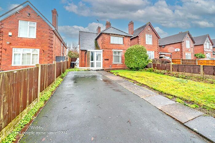 3 Bedroom Detached House For Sale In Ingram Road, Walsall, WS3