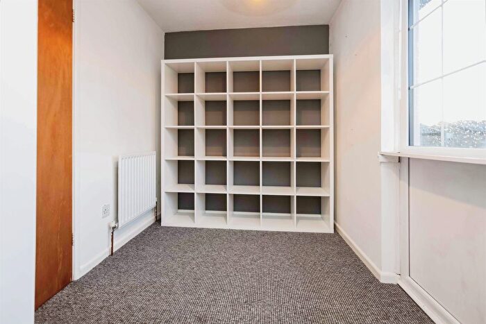 3 Bedroom Terraced House For Sale In Church Walk, Rowley Regis, B65