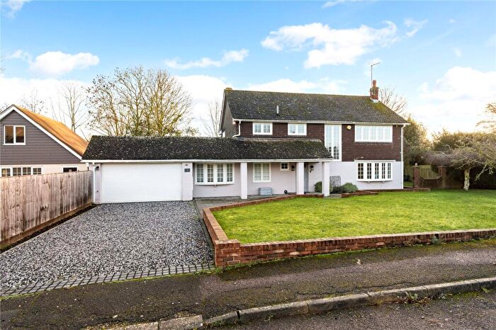 5 Bedroom Detached House For Sale In Roses Close, Cublington, Leighton Buzzard, Buckinghamshire, LU7