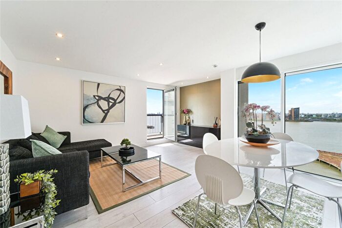 2 Bedroom Flat To Rent In Erebus Drive, London, SE28