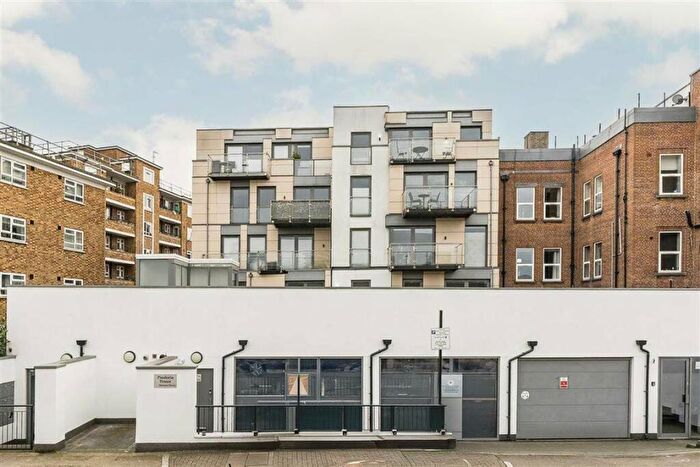 2 Bedroom Flat To Rent In Mintern Street, Shoreditch, N1