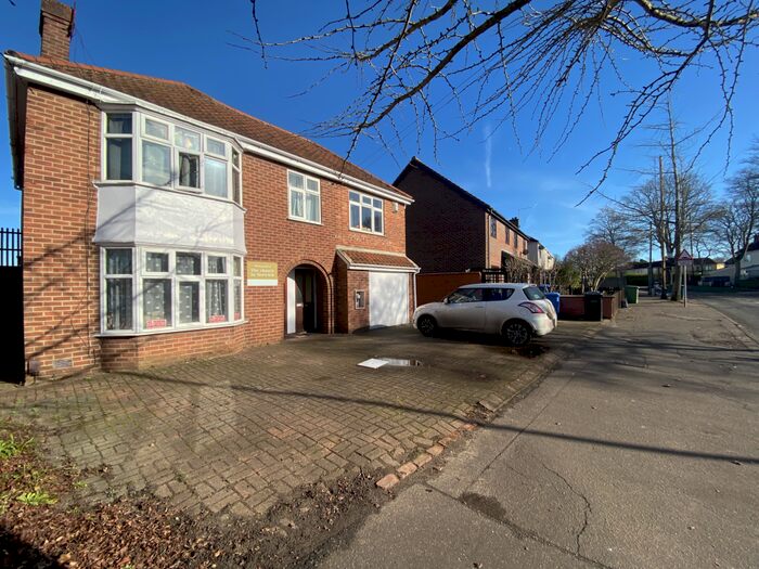 3 Bedroom Flat To Rent In Bowthorpe Road, Norwich, NR5