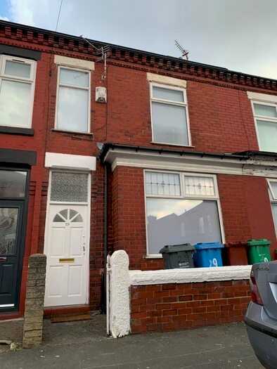 4 Bedroom Terraced House To Rent In Forest Range, Levenshulme, Manchester, M19