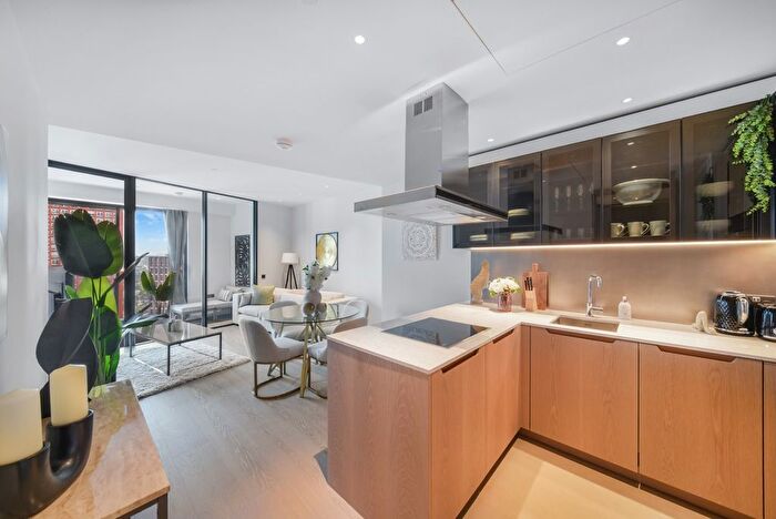 1 Bedroom Flat To Rent In Nine Elms Lane, London, SW8