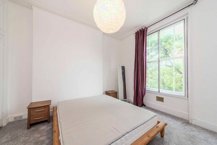 2 Bedroom Flat To Rent In College Crescent, Swiss Cottage, London, NW3