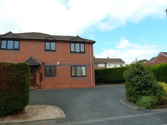 2 Bedroom Maisonette To Rent In Woodcote Way, Streetly, Sutton Coldfield, B74