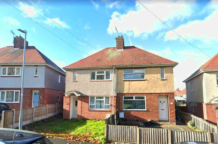 2 Bedroom Semi-Detached House To Rent In The Circle, Nuneaton, CV10