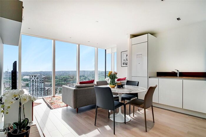 2 Bedroom Apartment To Rent In Devan Grove London, N4