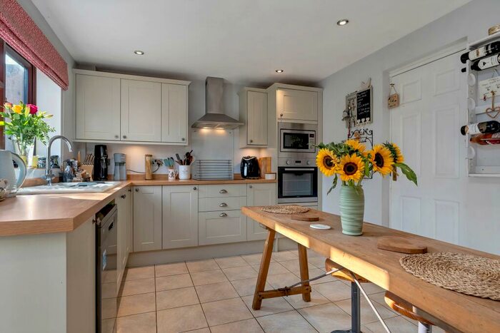 4 Bedroom Detached House For Sale In Newlands Road, Haconby, Bourne, PE10