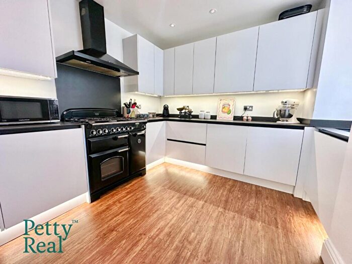 3 Bedroom Terraced House For Sale In Brookbank, Barrowford, BB9