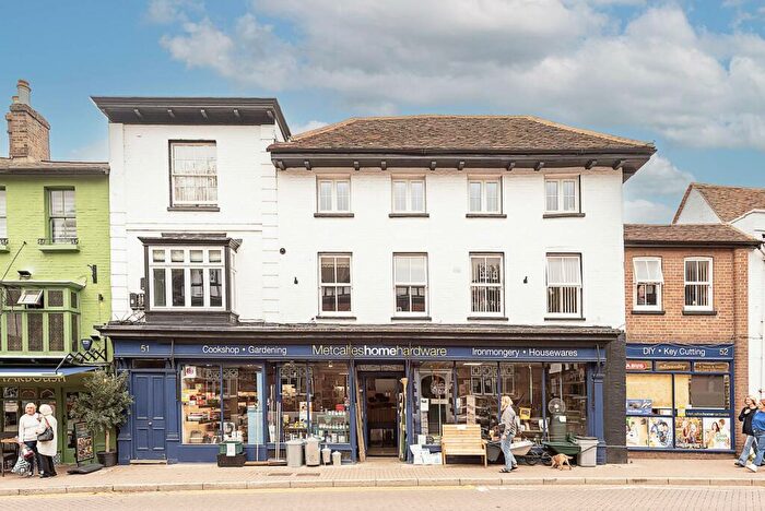 2 Bedroom Apartment To Rent In High Street, Tring, HP23