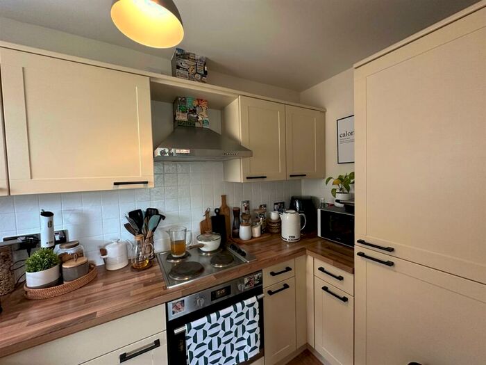 2 Bedroom Flat For Sale In Fellowes Road, Fletton, Peterborough, PE2