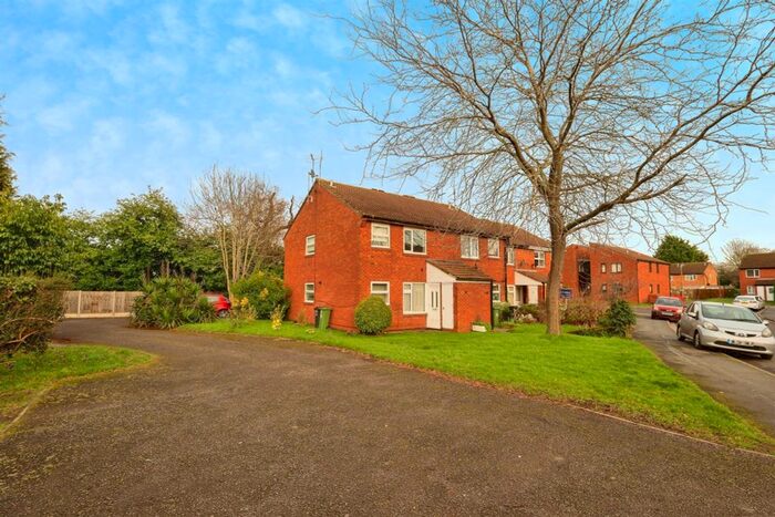 1 Bedroom Maisonette To Rent In Northleach Close, Worcester, WR4
