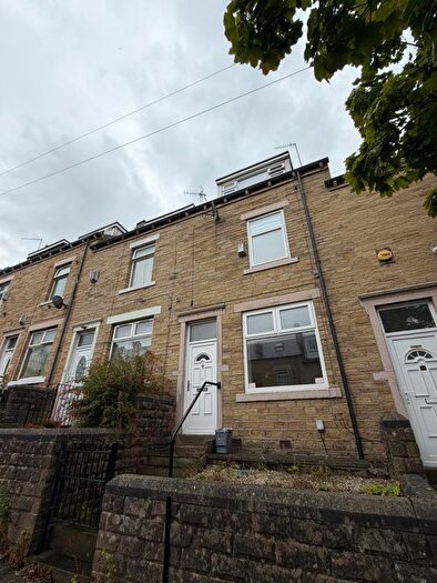 3 Bedroom Terraced House To Rent In Ramsey Street, Bradford, BD5