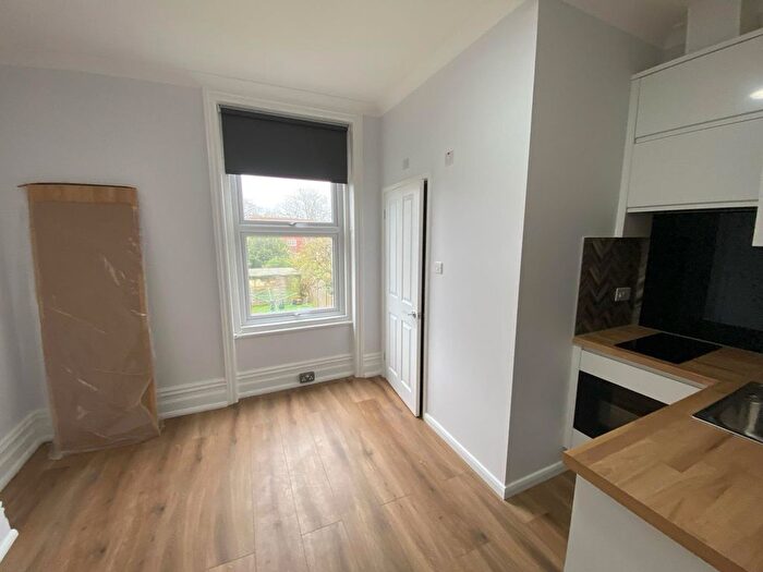 Studio To Rent In Bower Mount Road, Maidstone, ME16