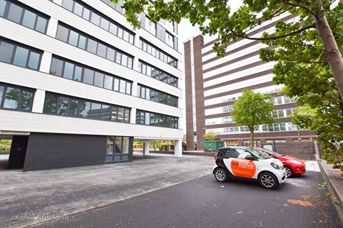 1 Bedroom Flat To Rent In Talbot Road, Old Trafford, M16