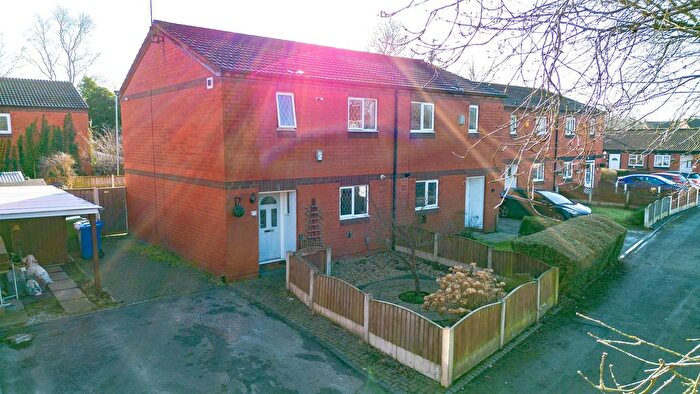3 Bedroom Semi-Detached House For Sale In Whitworth Close, Birchwood, WA3