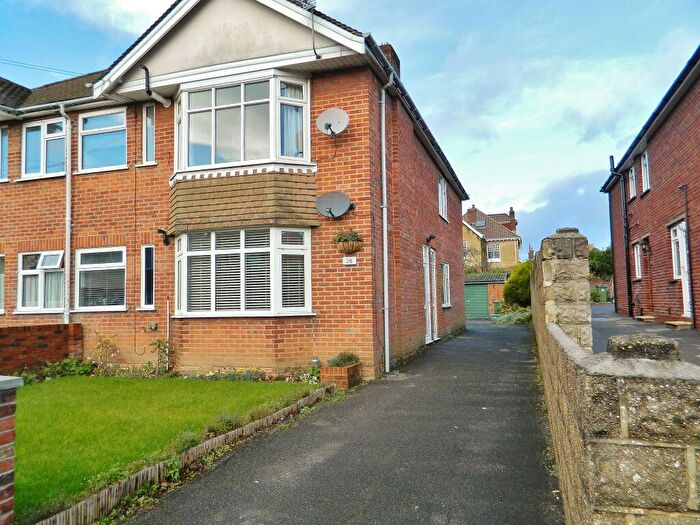 2 Bedroom Maisonette To Rent In Darlington Gardens, SO15