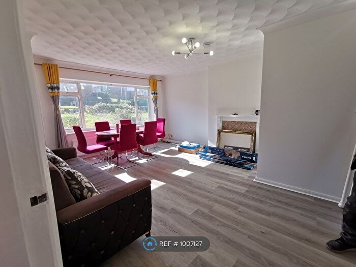 1 Bedroom Property To Rent In Jevington Drive, Brighton, BN2