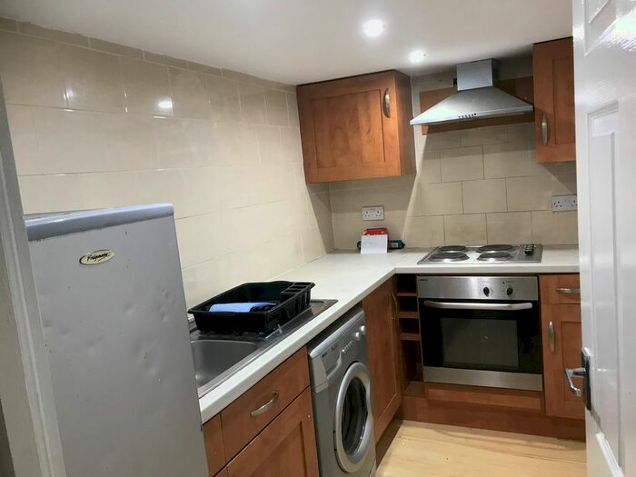 1 Bedroom Flat To Rent In St Vincent&#;S Road, Doncaster, DN1