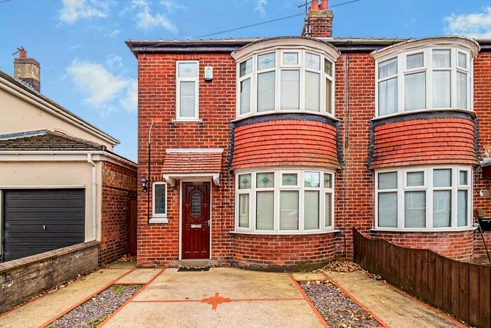 3 Bedroom Semi-Detached House To Rent In St. Thomas Road, Bridlington, East Riding Of Yorkshi YO16