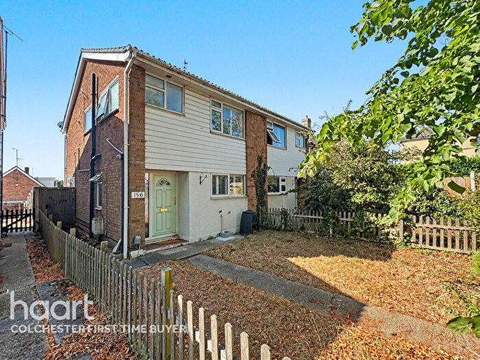 3 Bedroom Semi-Detached House For Sale In Ipswich Road, Colchester, CO4