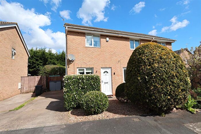 2 Bedroom Semi Detached House For Sale In Broadways Drive Stapleton Bristol, BS16